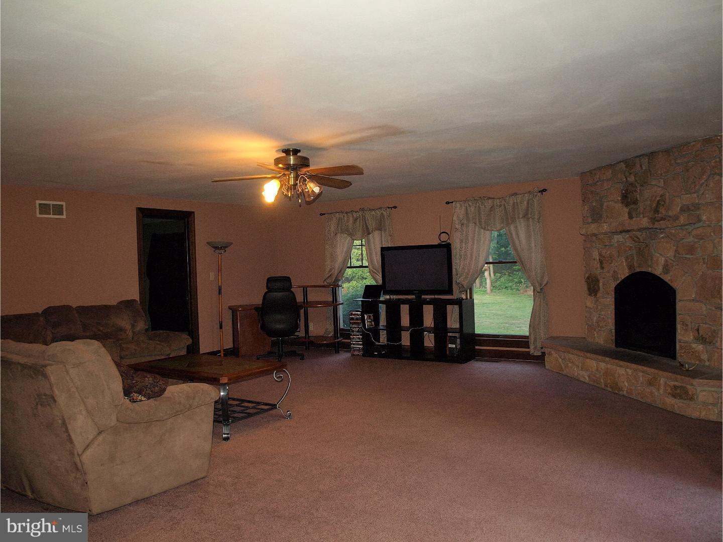 577 Deep Run Road Perkasie, PA 18944 - Photo 5 of 24 Gallery Image 5