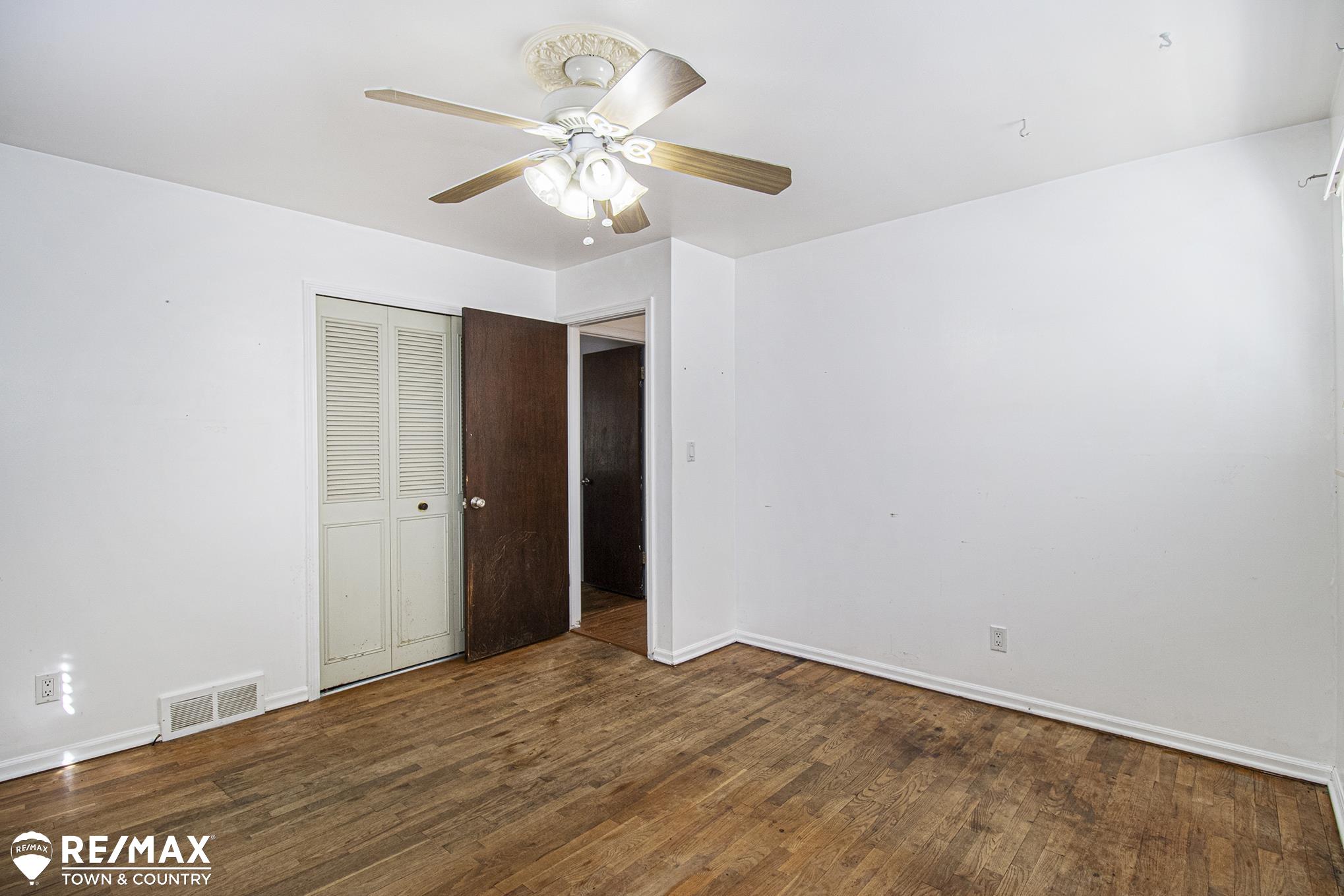 8071 Carpenter Road Flushing, MI 48433 - Photo 11 of 26 Gallery Image 11