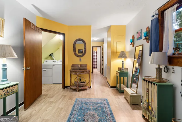 a very nice looking room with a large mirror