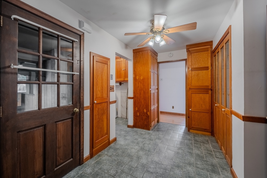 10 Primrose Road Billerica, MA 01821 - Photo 19 of 37