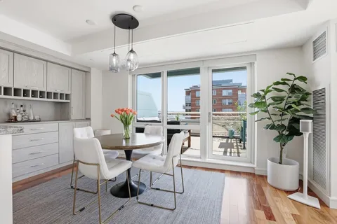 $2,150,000 | 2 Battery Wharf, Unit 2302, Boston, MA 02109