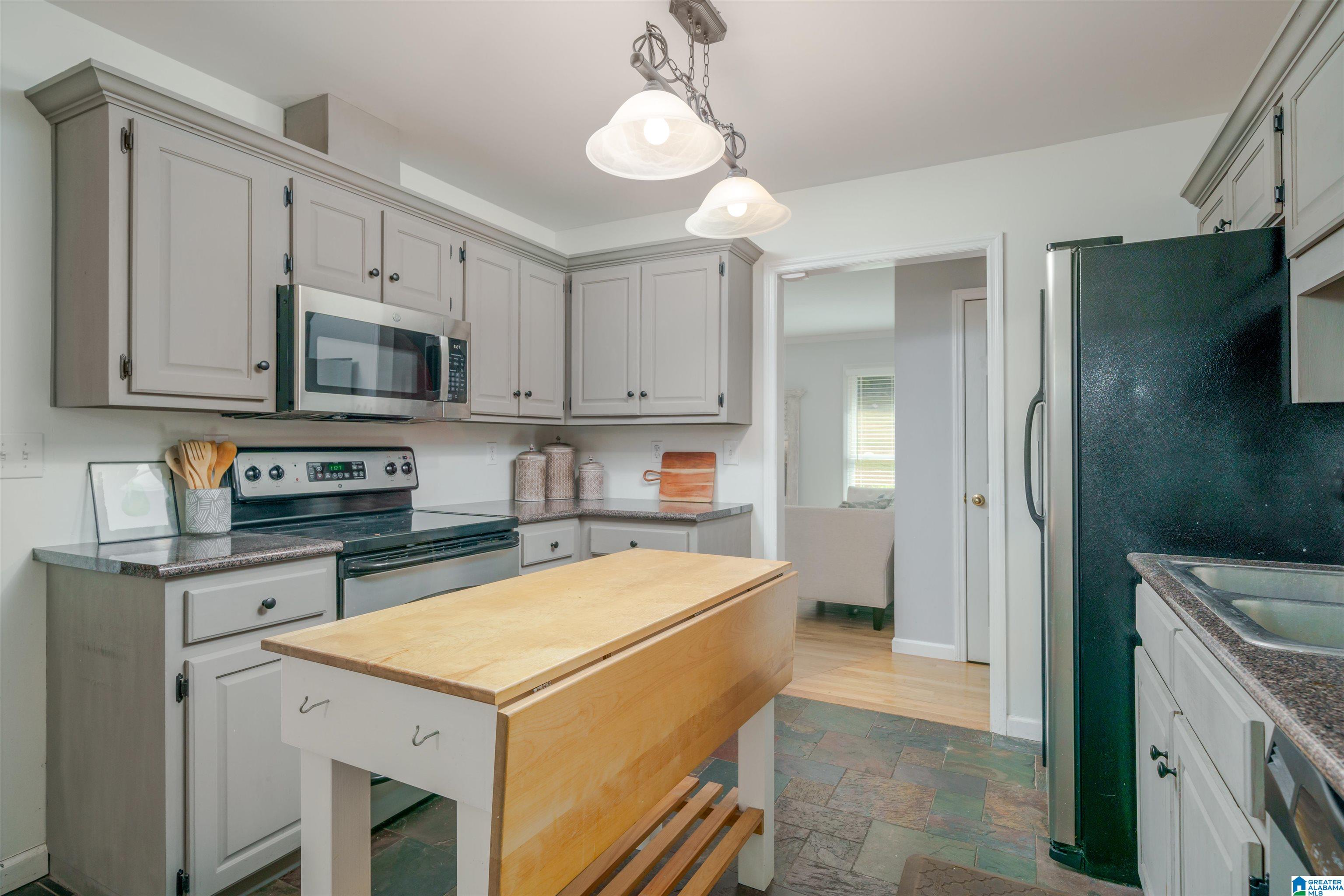 5064 Janet Lane Birmingham, AL 35210 - Photo 16 of 42