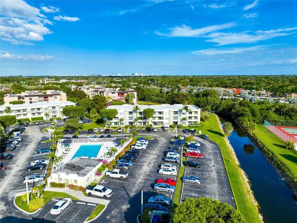 $328,000 | 10765 Southwest 108th Avenue, Unit 208, Miami, FL 33176