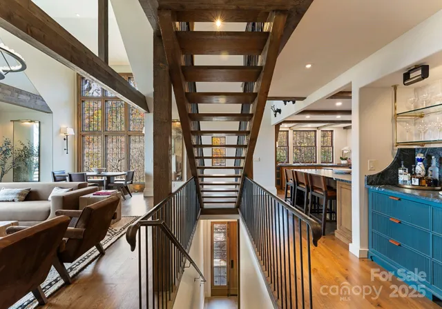 a view of a livingroom with furniture