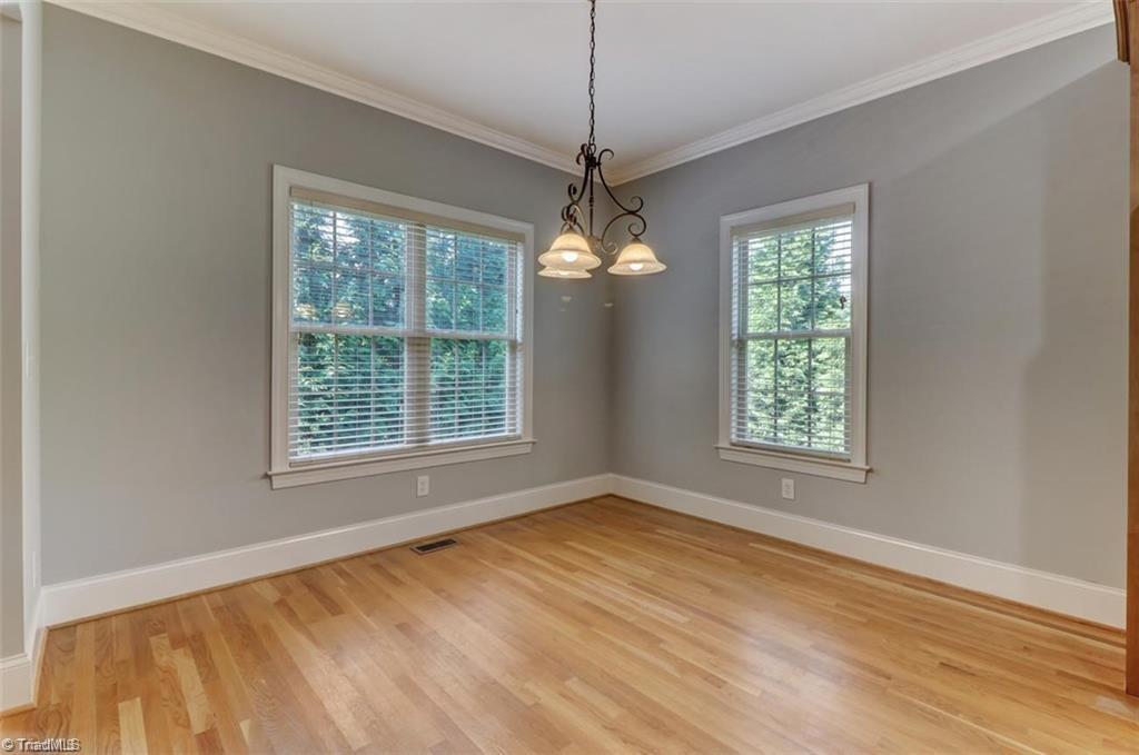 4910 Fox Chase Road Greensboro, NC 27410 - Photo 8 of 19