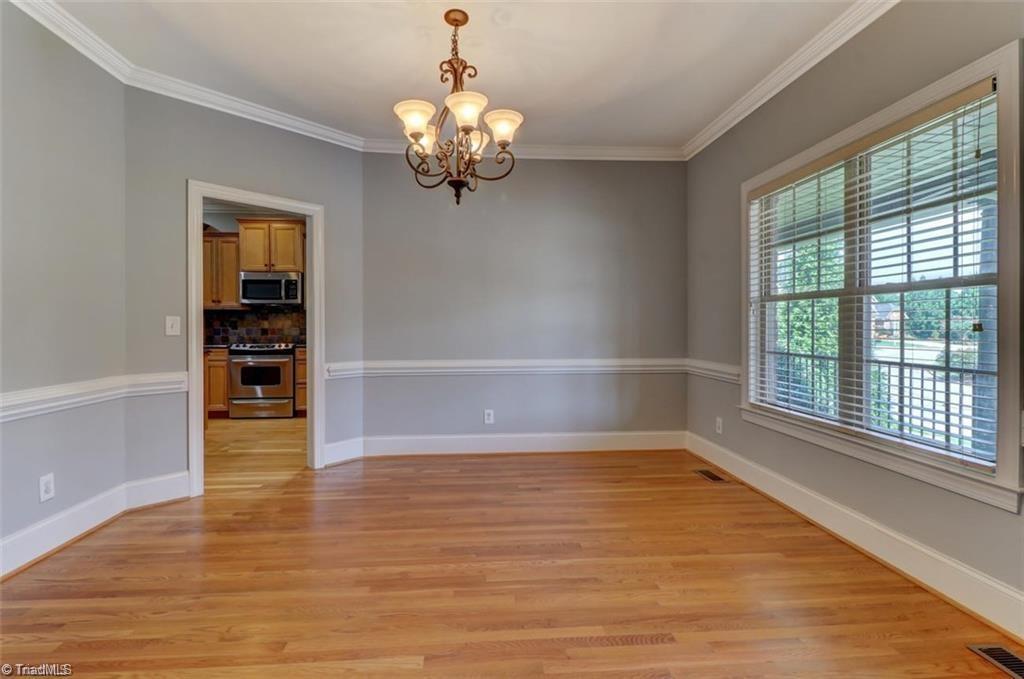 4910 Fox Chase Road Greensboro, NC 27410 - Photo 9 of 19