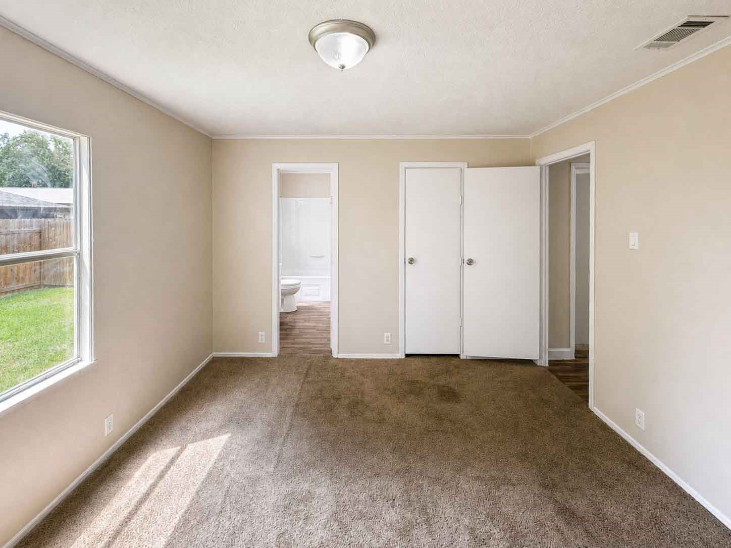 11919 Kingslake Forest Drive Houston, TX 77044 - Photo 27 of 34 Gallery Image 27