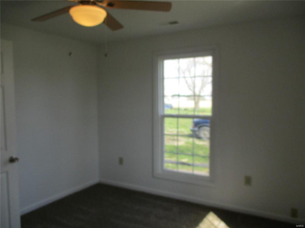3979 Piasa Road Brighton, IL 62012 - Photo 10 of 19