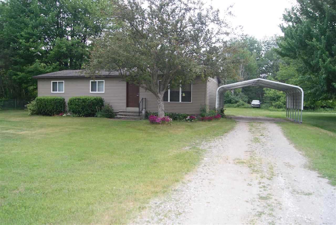 2112 North Huron Road Pinconning, MI 48650 - Photo 18 of 25 1888786-17.JPG