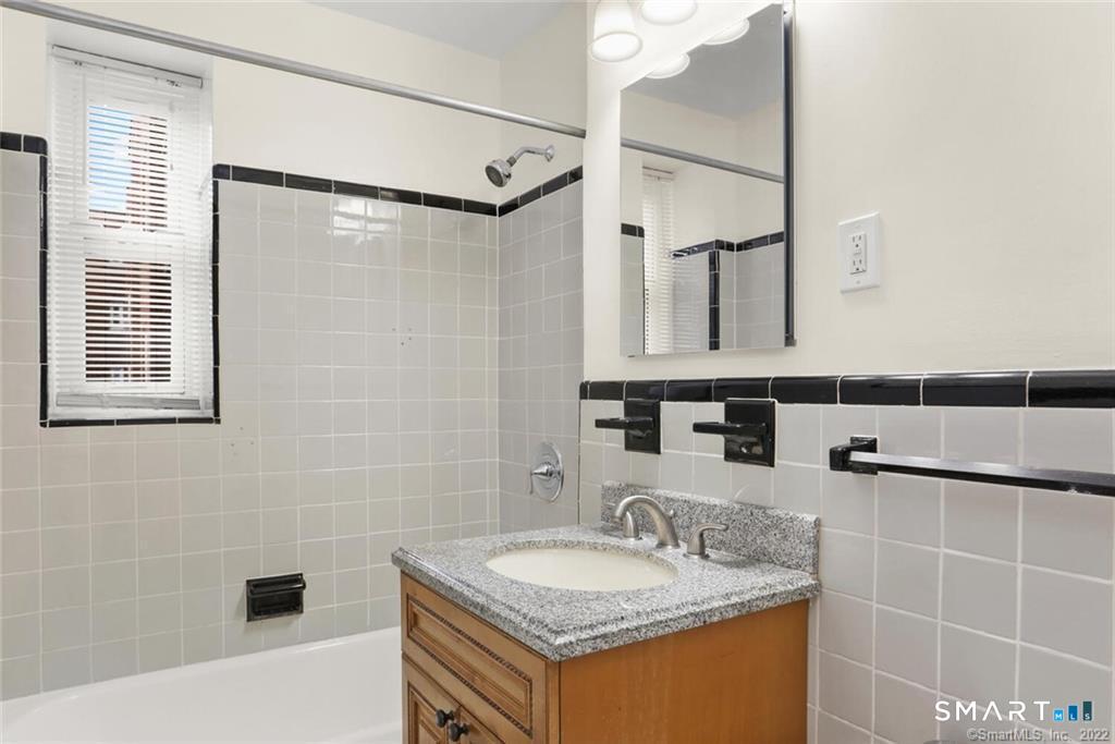 39 Glenbrook Road, Unit 3P Stamford, CT 06902 - Photo 12 of 15