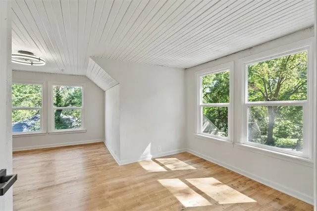 $260,000 | 10501 East 35th Street South, Independence, MO 64052