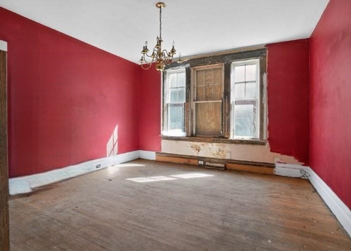 1156 Pemberton Street Pittsburgh, PA 15212 - Photo 13 of 20 a view of an empty room with window