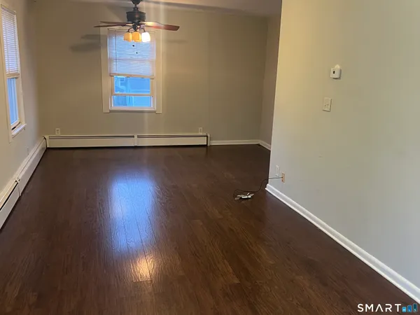 $2,400 | 104 Palmer Avenue, Unit 2, Stamford, CT 06902