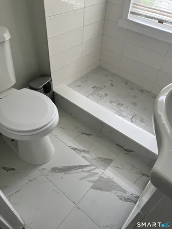 $2,400 | 104 Palmer Avenue, Unit 2, Stamford, CT 06902