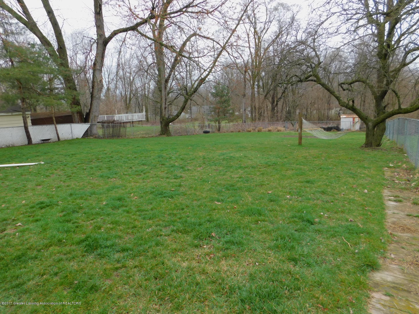 6209 Rosedale Road Lansing, MI 48911 - Photo 11 of 18 DSCN0201