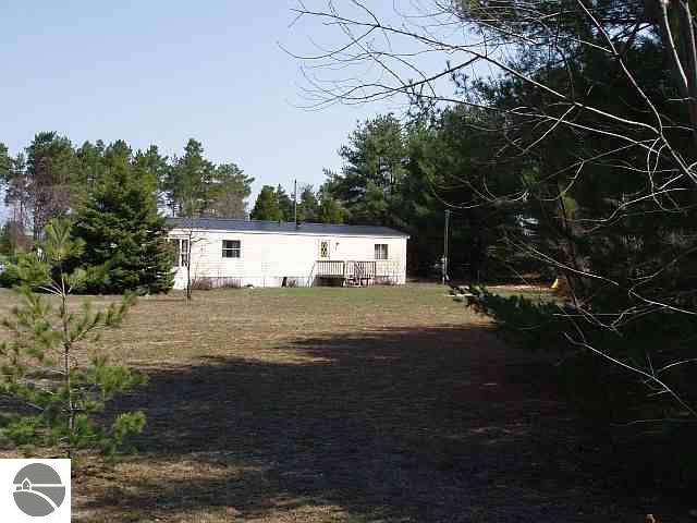 11449 Riley Road Interlochen, MI 49643 - Photo 10 of 13 1691411-9.JPG