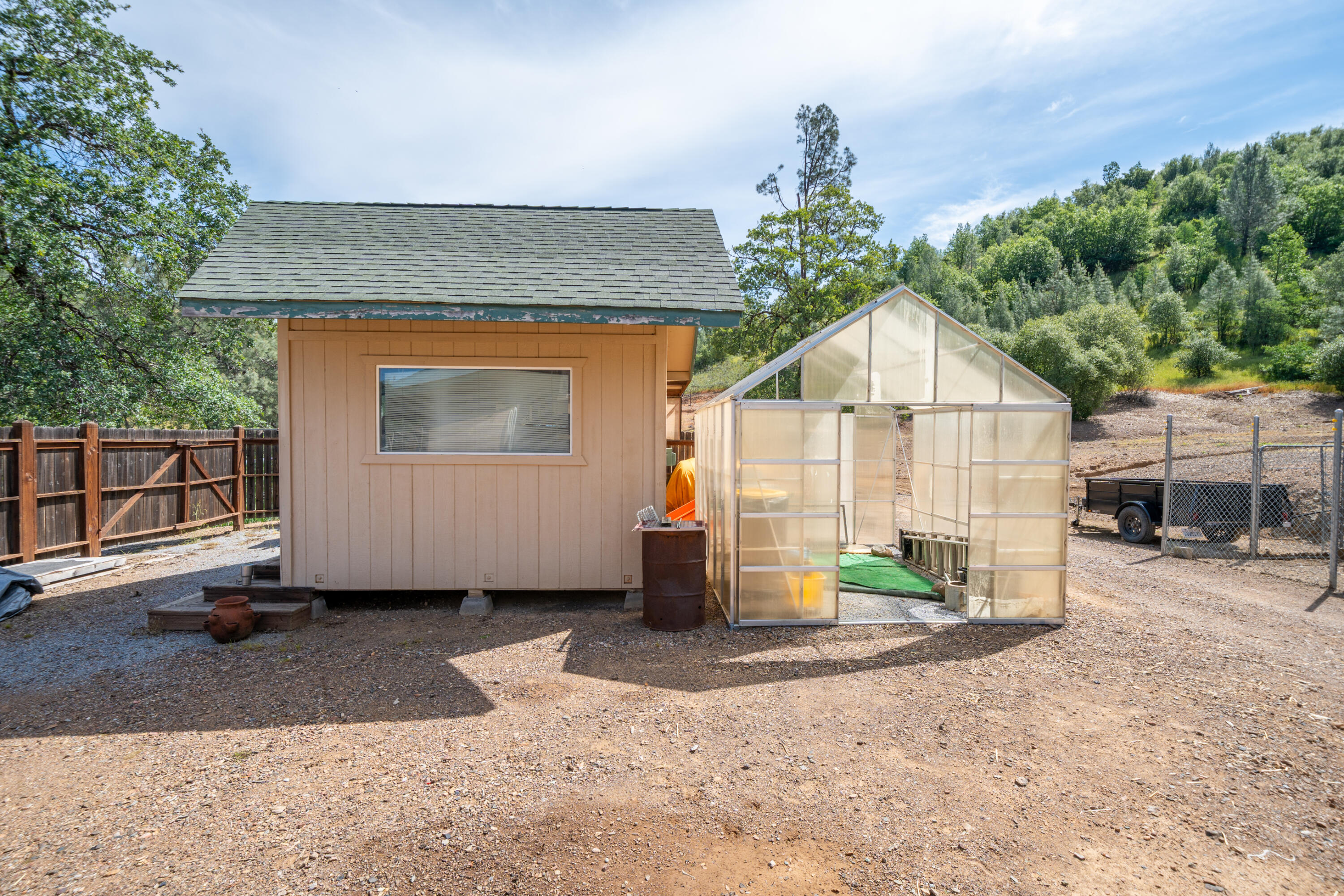 14493 Aloha Road Bella Vista, CA 96008 - Photo 32 of 117 14493 Aloha Rd-36