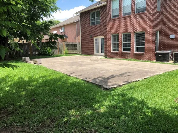$2,200 | 5718 Silas Creek Court, Sugar Land, TX 77479