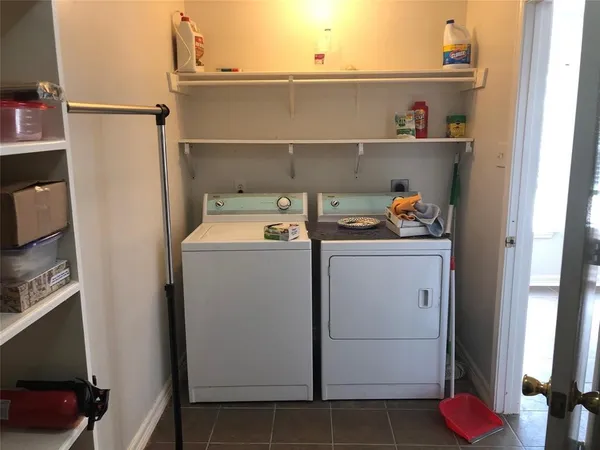 $2,200 | 5718 Silas Creek Court, Sugar Land, TX 77479