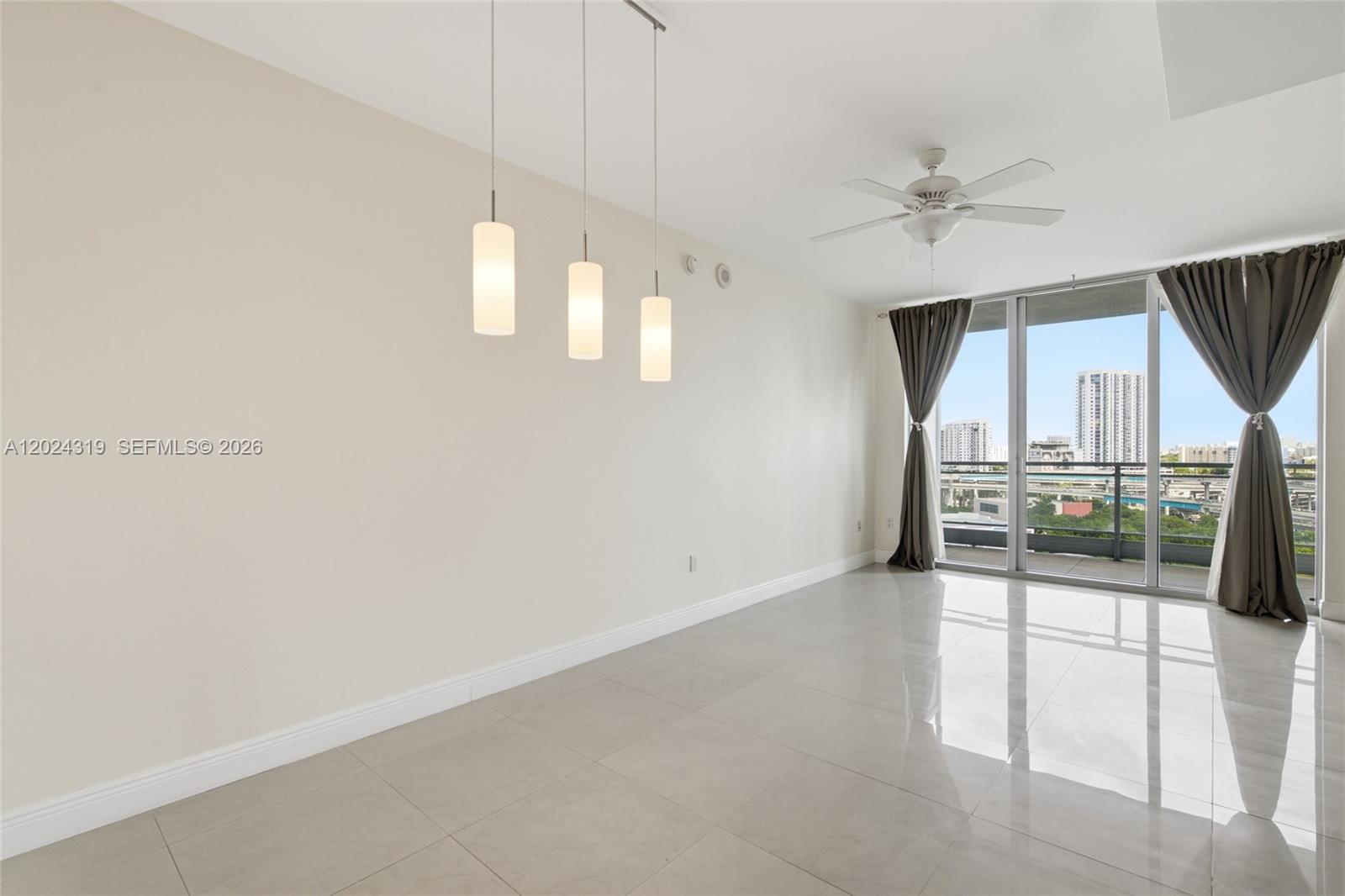 90 Southwest 3rd Street, Unit 1409 Miami, FL 33130 - Photo 6 of 36