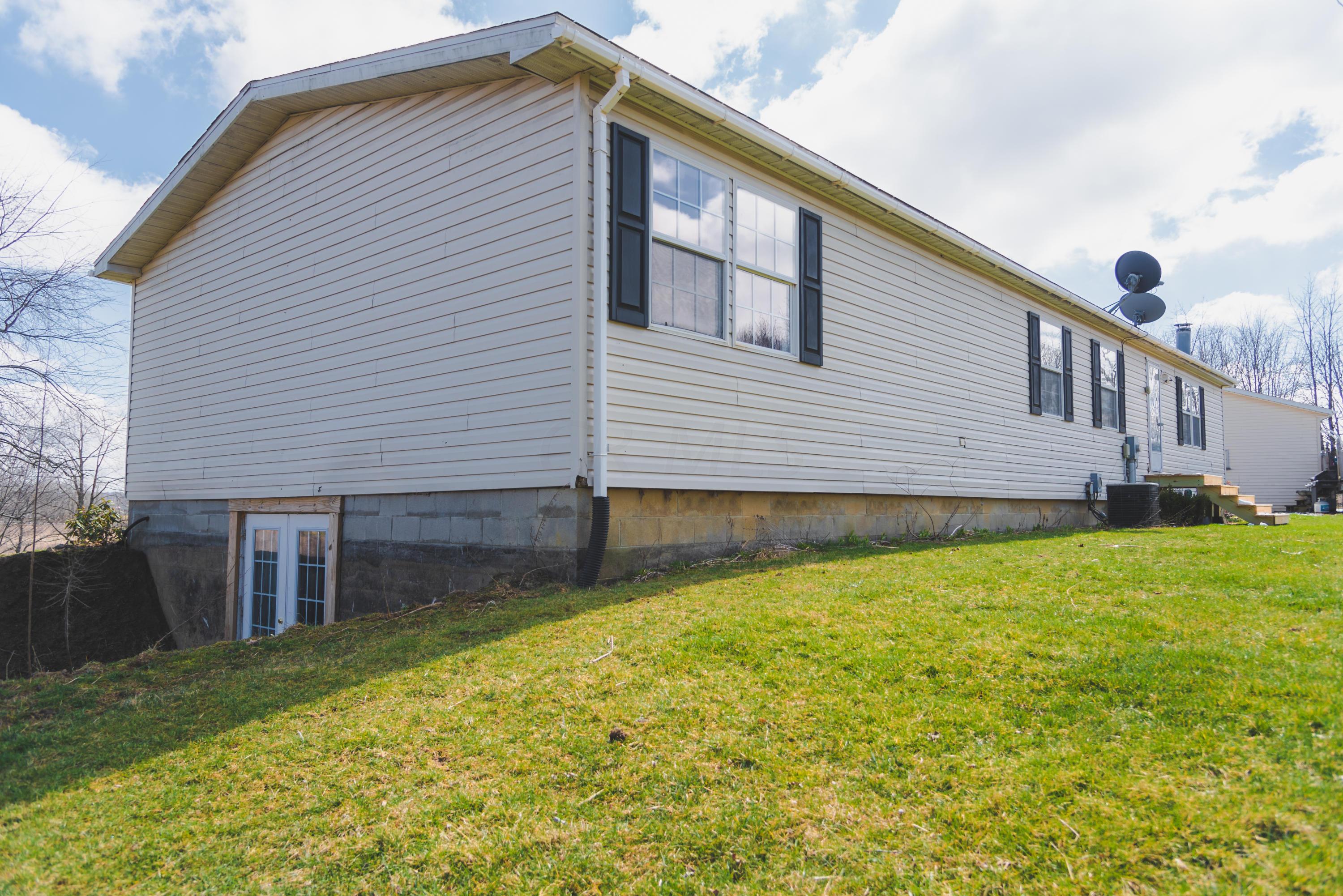 6751 Sharp Road Mount Vernon, OH 43050 - Photo 12 of 53 Gallery Image 12