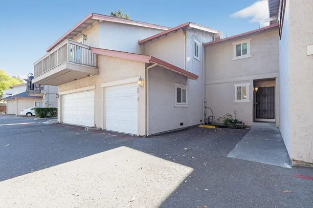 $879,900 | 130 Baroni Avenue, Unit 48, San Jose, CA 95136