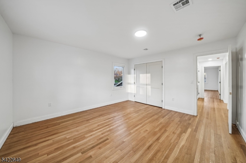 5 Essex Road Maplewood, NJ 07040 - Photo 22 of 39