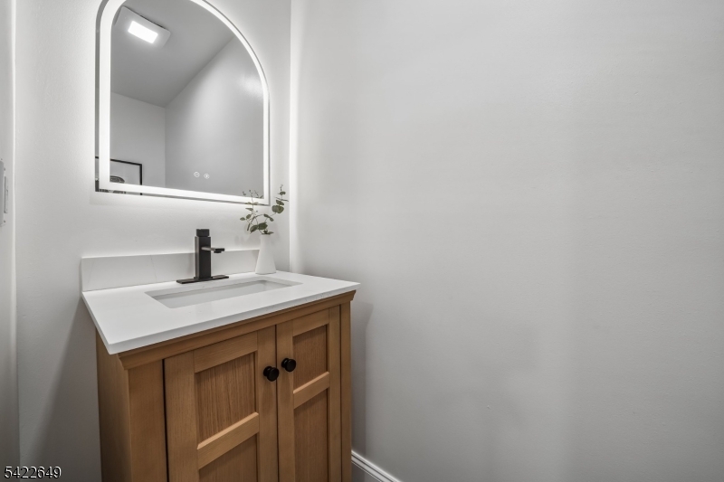 5 Essex Road Maplewood, NJ 07040 - Photo 24 of 39