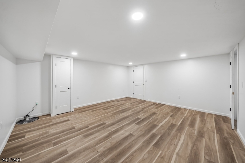 5 Essex Road Maplewood, NJ 07040 - Photo 29 of 39