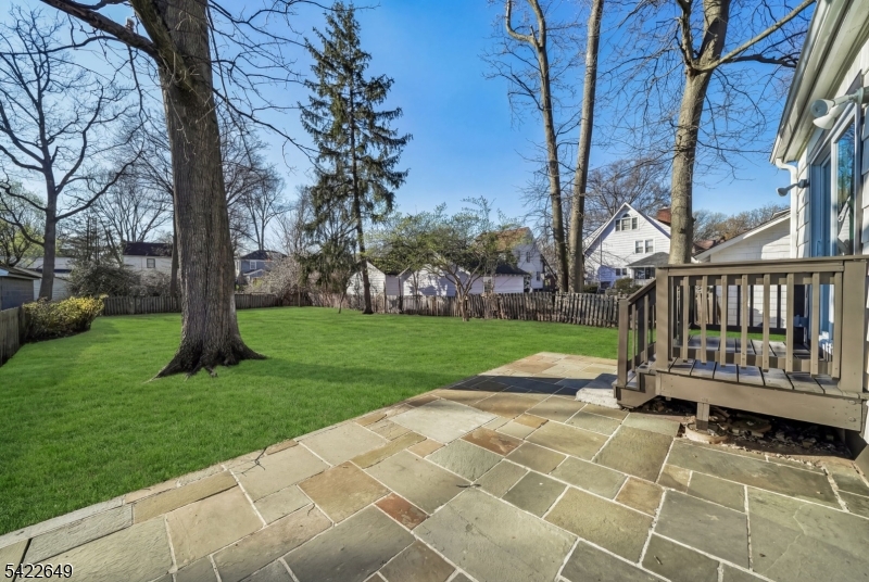 5 Essex Road Maplewood, NJ 07040 - Photo 34 of 39