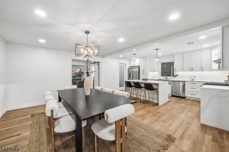 5 Essex Road Maplewood, NJ 07040 - Photo 9 of 39