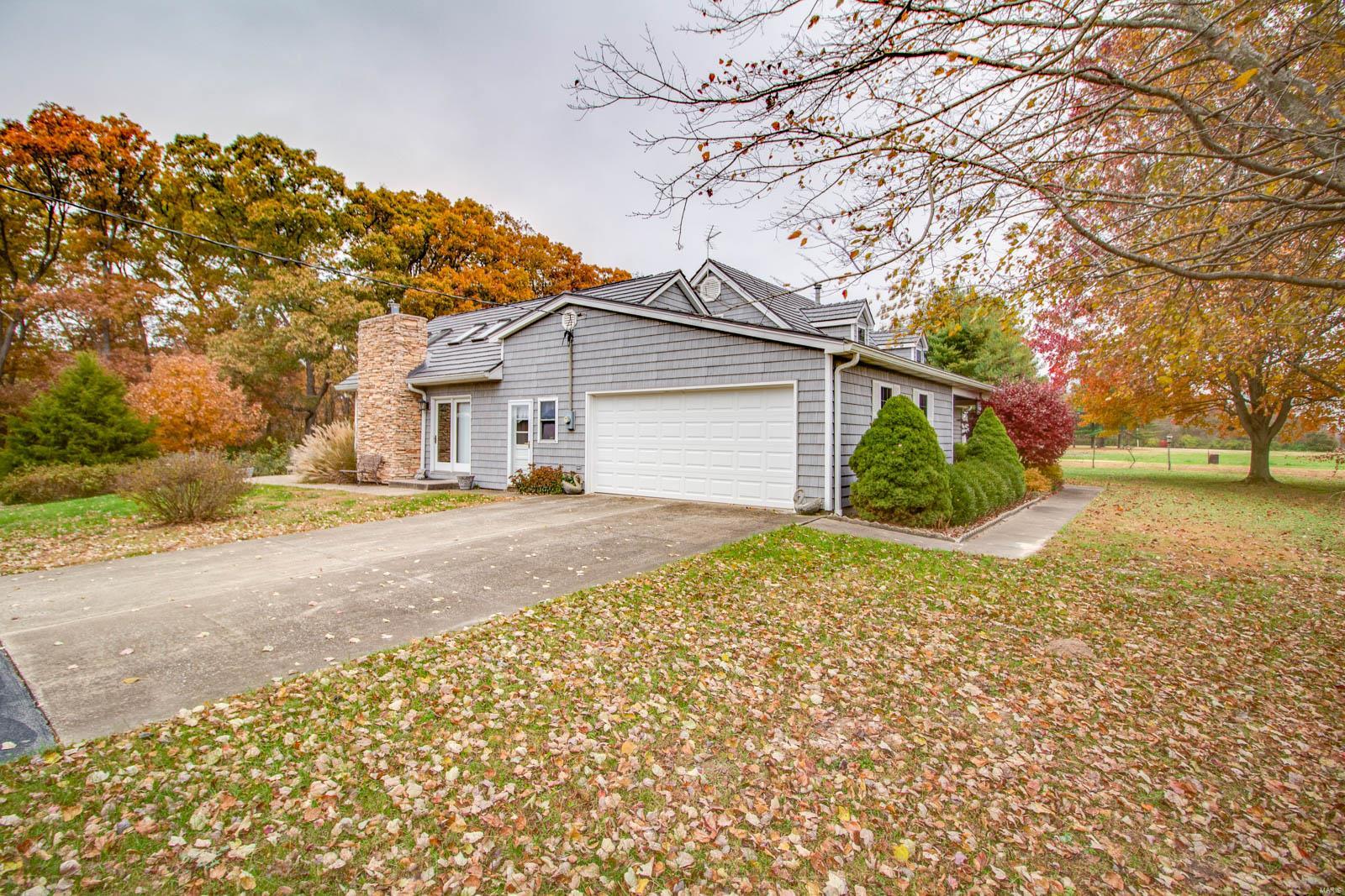 4406 Titchenal Road Brighton, IL 62012 - Photo 26 of 74