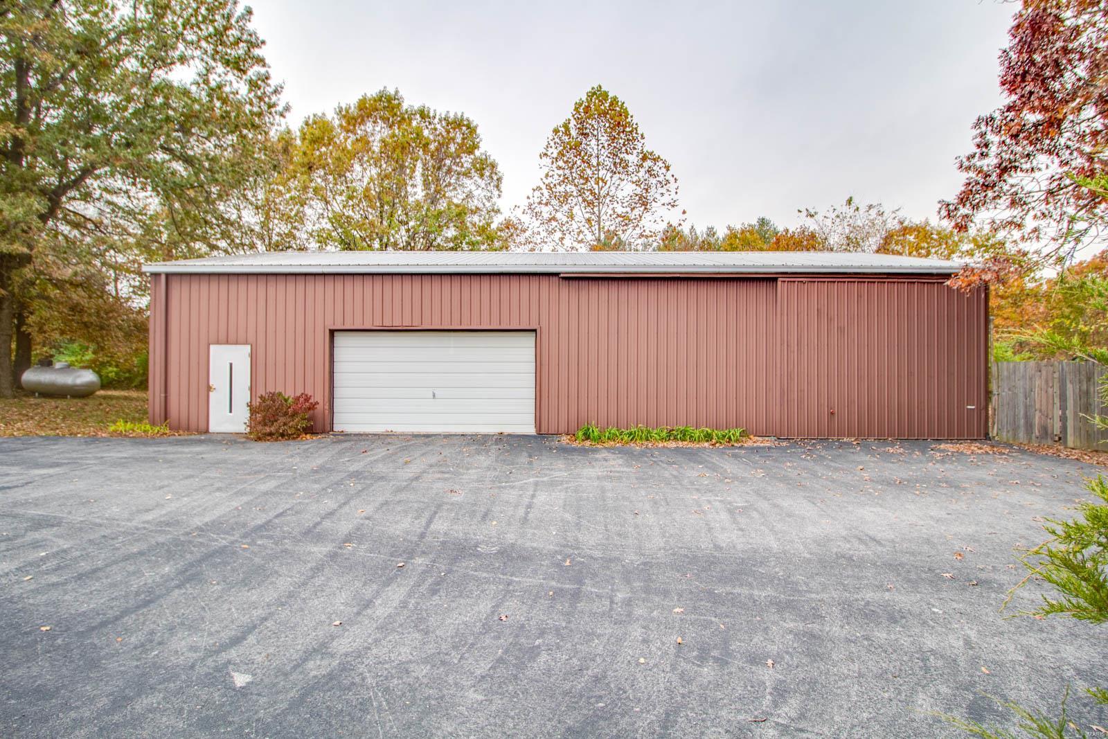 4406 Titchenal Road Brighton, IL 62012 - Photo 29 of 74