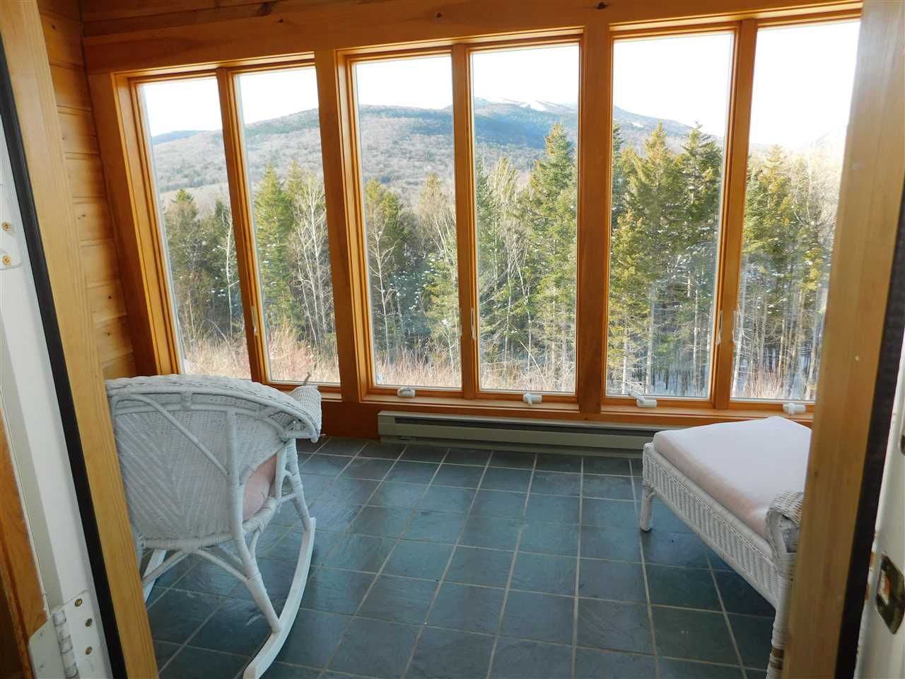 98 Noon Peak Road, Unit E4 Waterville Valley, NH 03215 - Photo 17 of 29 Gallery Image 17