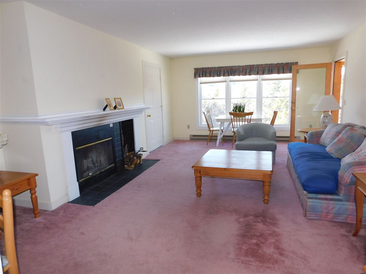 98 Noon Peak Road, Unit E4 Waterville Valley, NH 03215 - Photo 8 of 29 Gallery Image 8