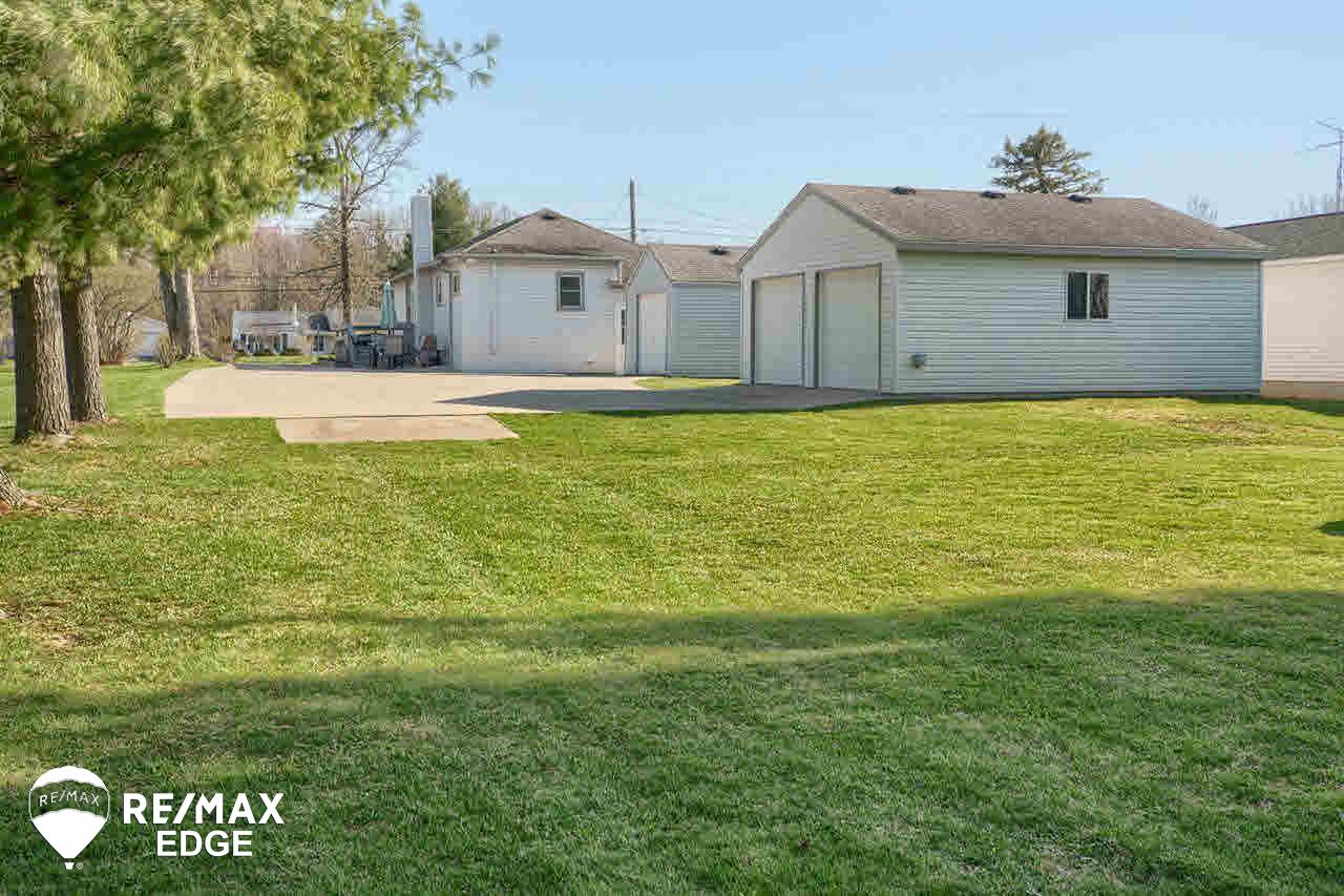 12141 Davison Road Davison, MI 48423 - Photo 9 of 27