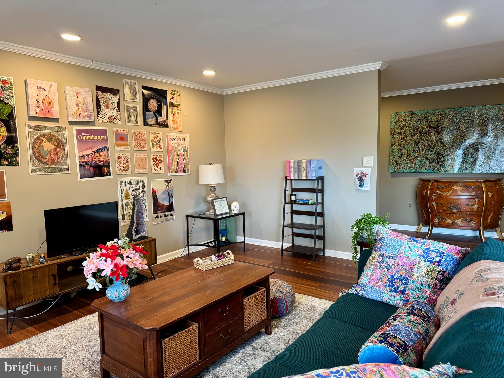 7900 Old York Road, Unit 814A Elkins Park, PA 19027 - Photo 24 of 43 a living room with furniture and flowers