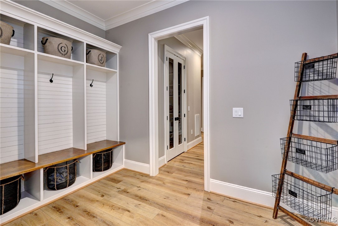 116 Formby Williamsburg, VA 23188 - Photo 31 of 50 a view of livingroom with furniture and workspace