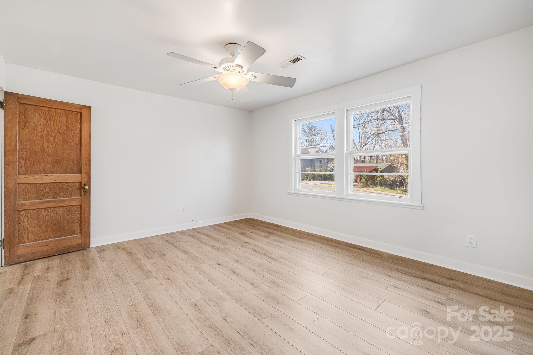 74 Beverly Road Asheville, NC 28805 - Photo 11 of 36 Gallery Image 11
