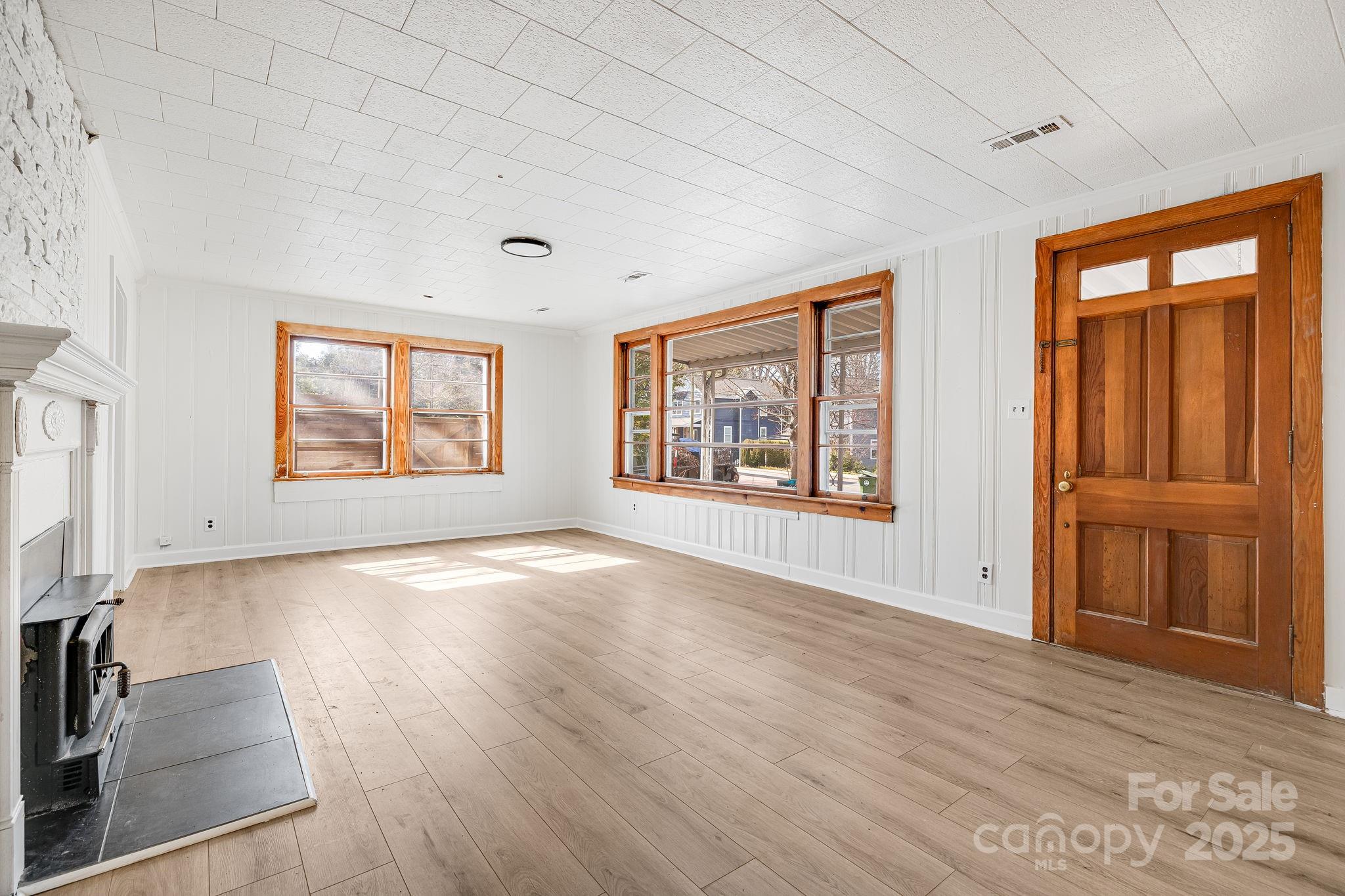 74 Beverly Road Asheville, NC 28805 - Photo 3 of 36 Gallery Image 3