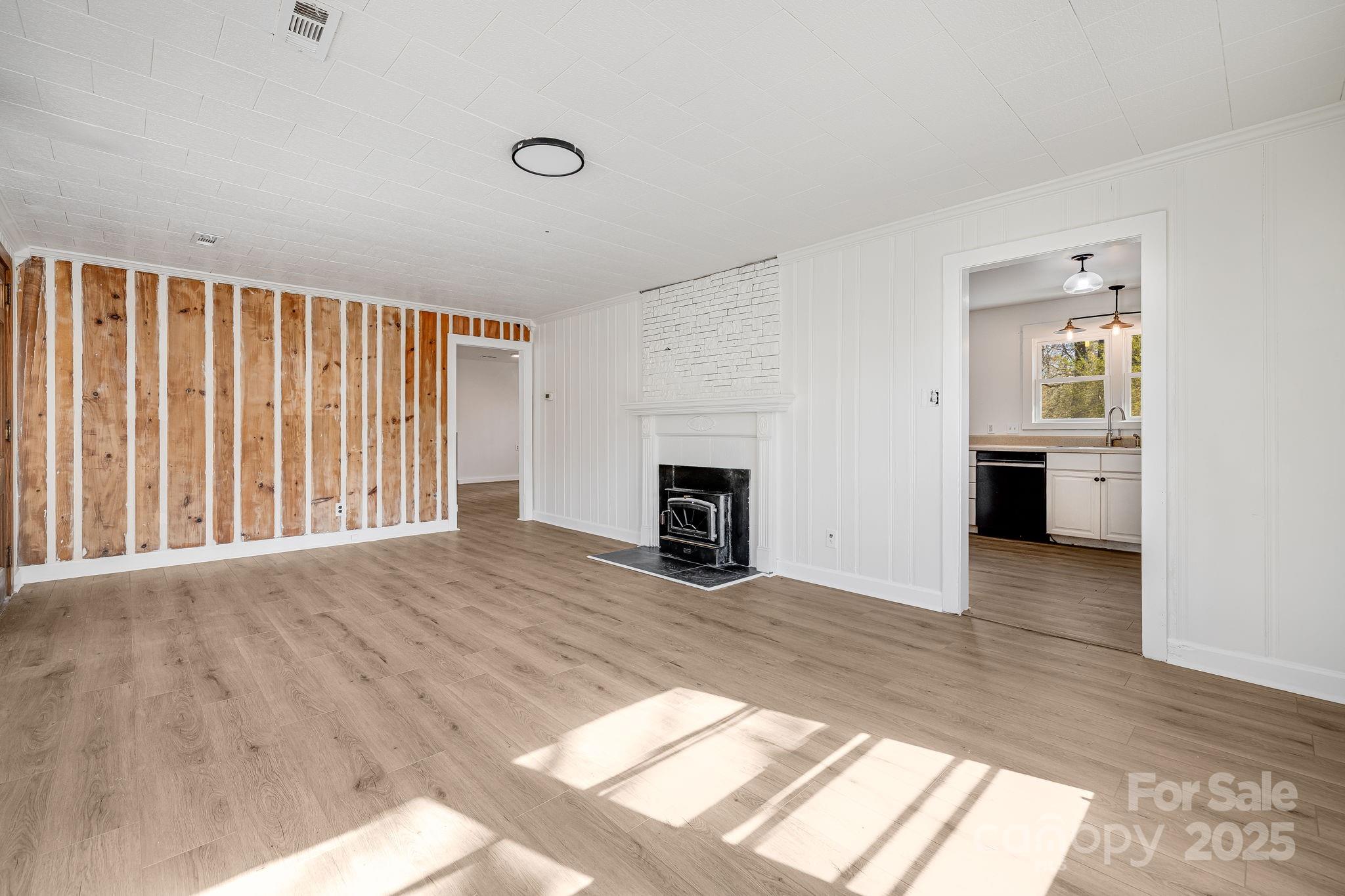 74 Beverly Road Asheville, NC 28805 - Photo 4 of 36 Gallery Image 4