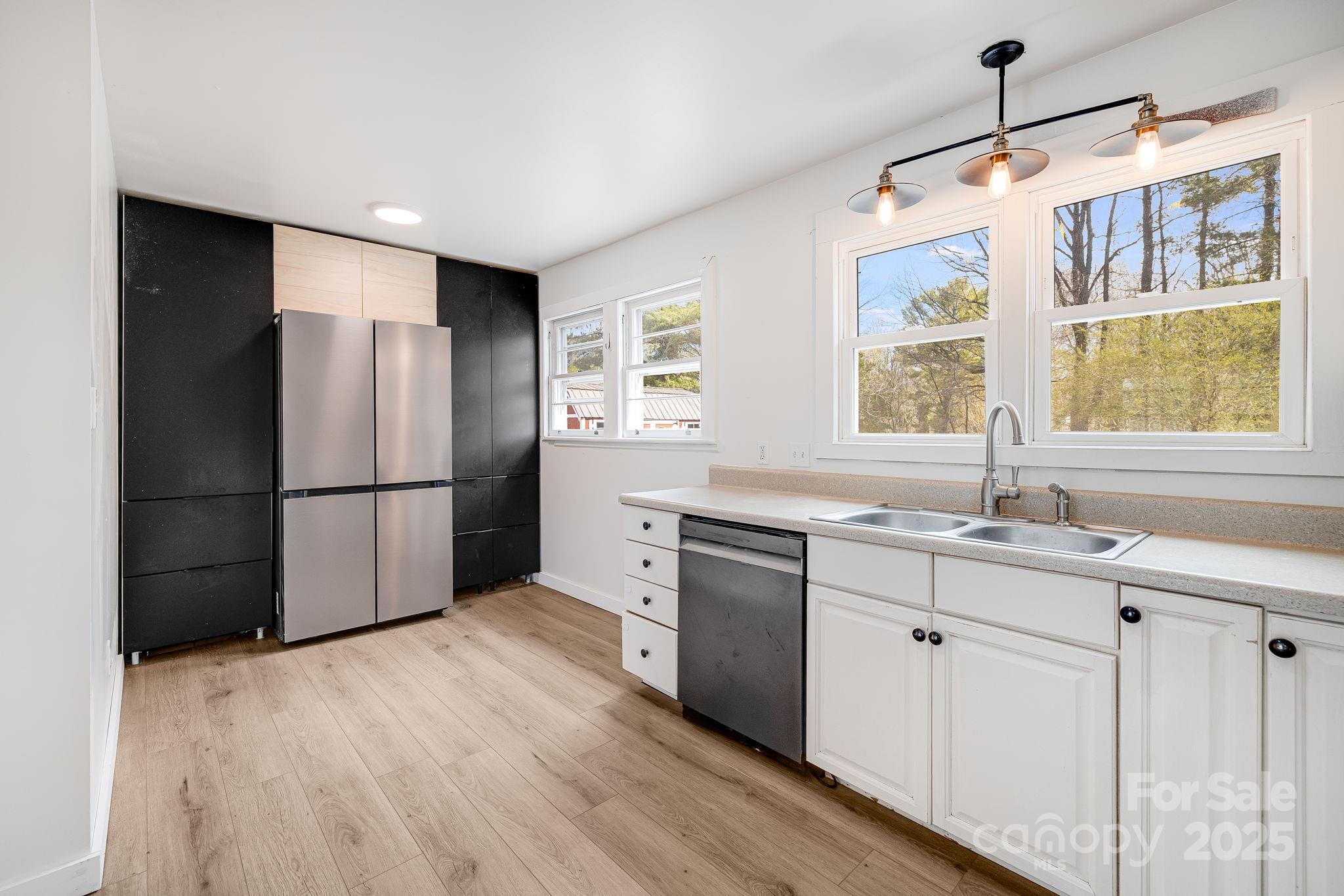 74 Beverly Road Asheville, NC 28805 - Photo 8 of 36 Gallery Image 8