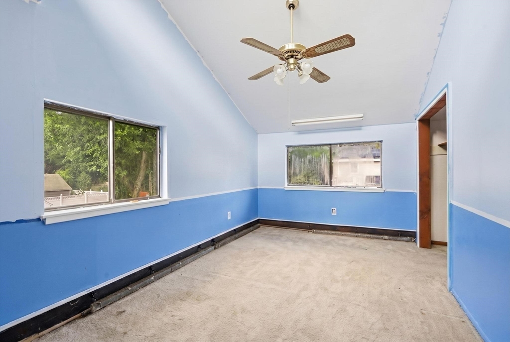 364 West Meadow Road Lowell, MA 01854 - Photo 13 of 26