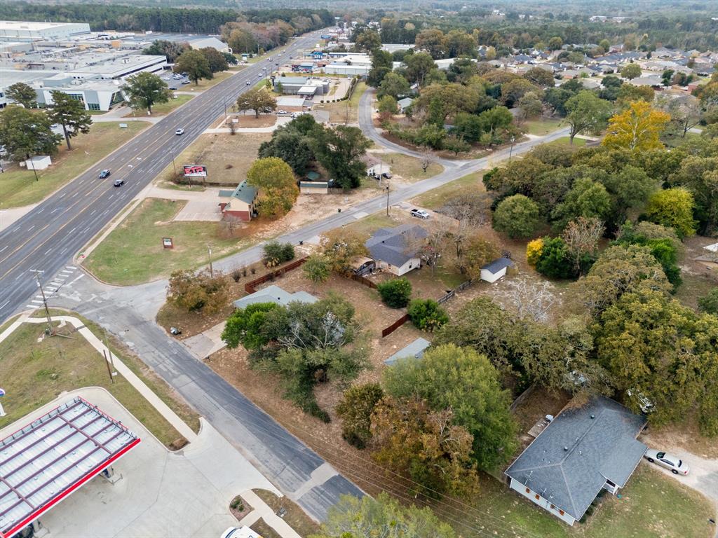 3217 Libbie Street Tyler, TX 75707 - Photo 33 of 35 an aerial view of a house