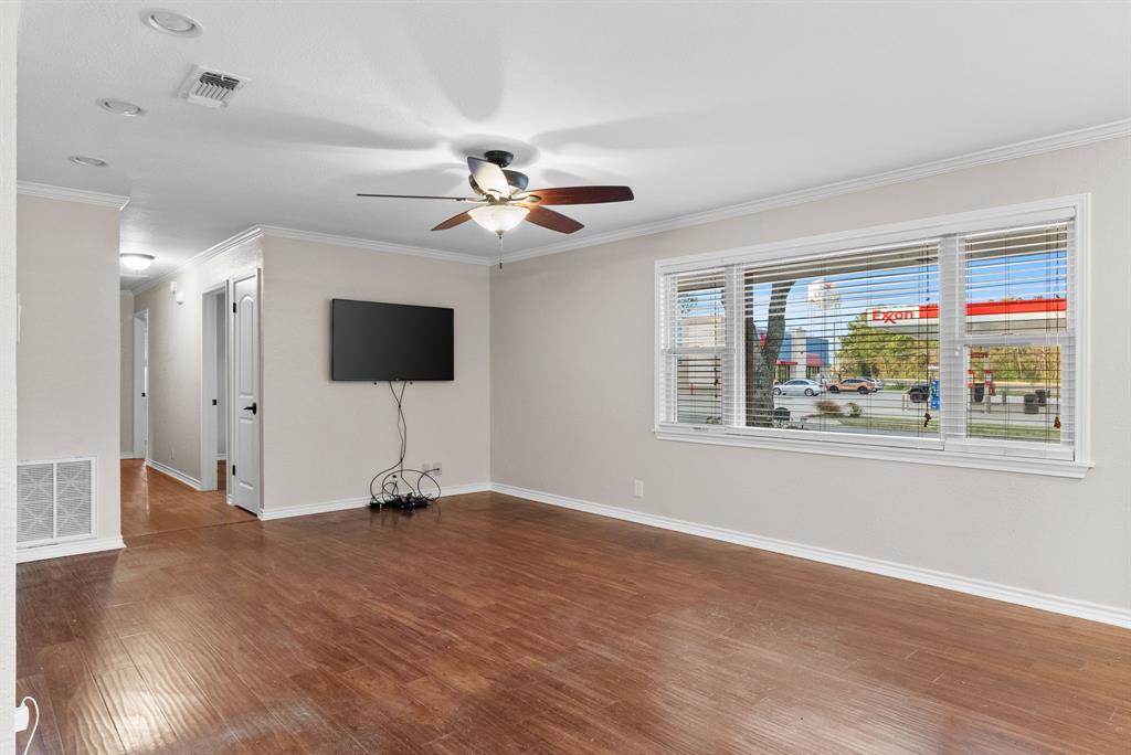 3217 Libbie Street Tyler, TX 75707 - Photo 5 of 35 a view of livingroom with hardwood floor and ceiling fan