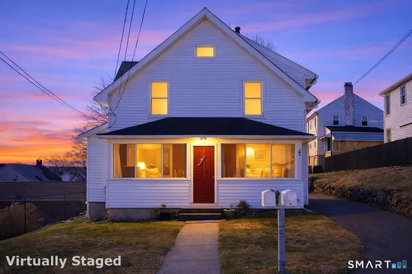 $374,900 | 4 Shelton Street, Derby, CT 06418