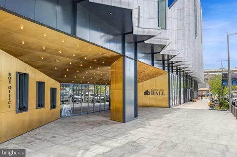 $3,099,000 | 107 Moore Avenue Southeast, Vienna, VA 22180