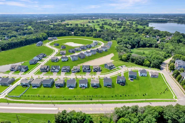 $694,750 | 3130 Sugar Maple Drive, Chaska, MN 55318