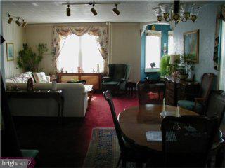 133 Rochelle Avenue Philadelphia, PA 19128 - Photo 3 of 6 Gallery Image 3