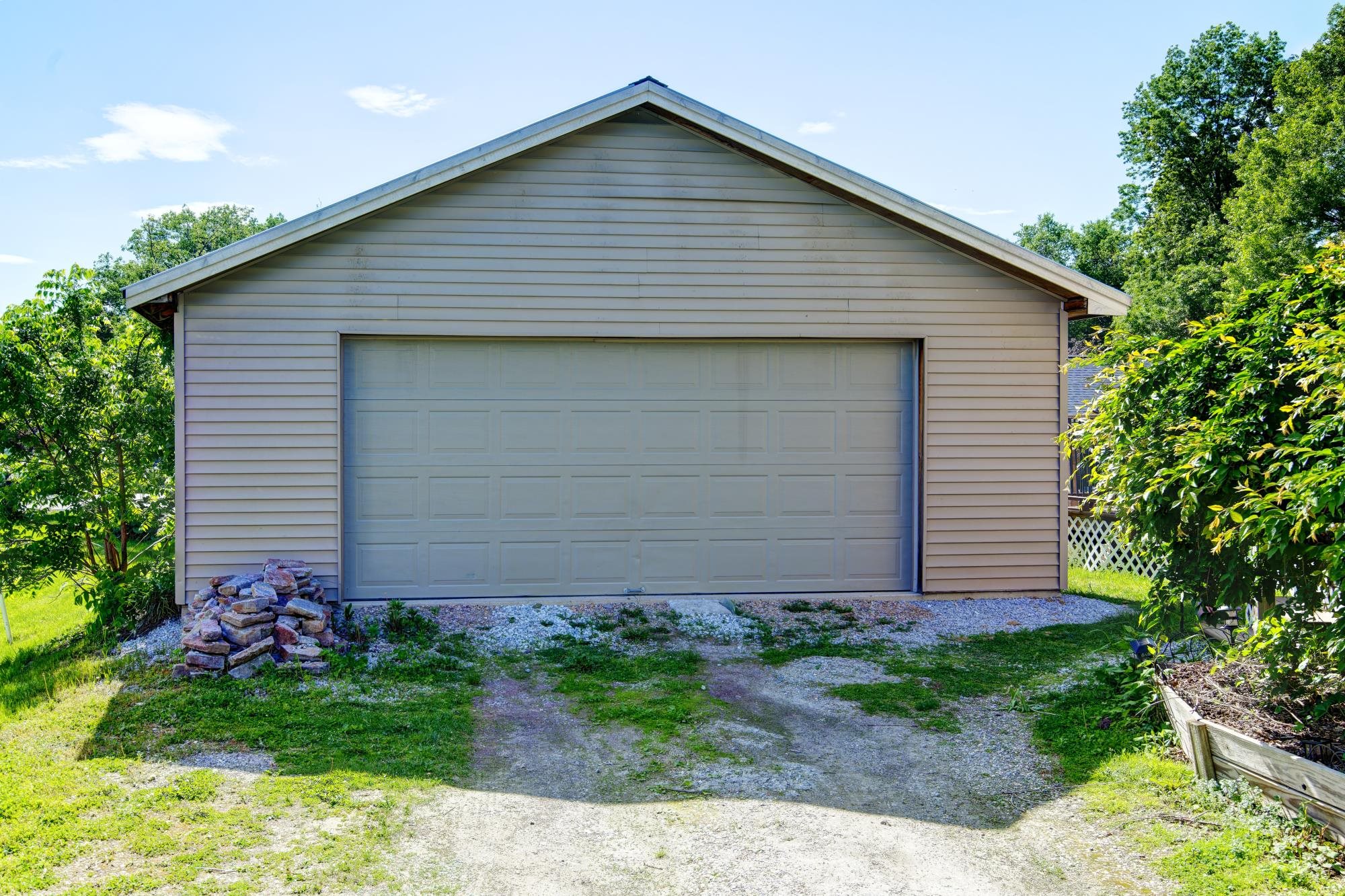 9 Deer Street Rutland, VT 05701 - Photo 2 of 40
